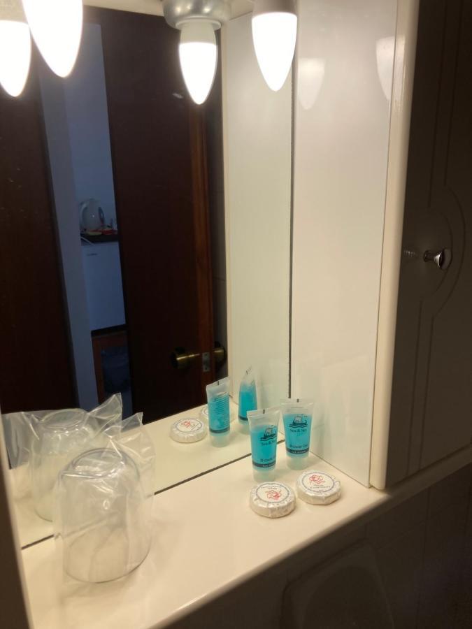 Sea Breeze 2 Apartments Masztihári Kültér fotó