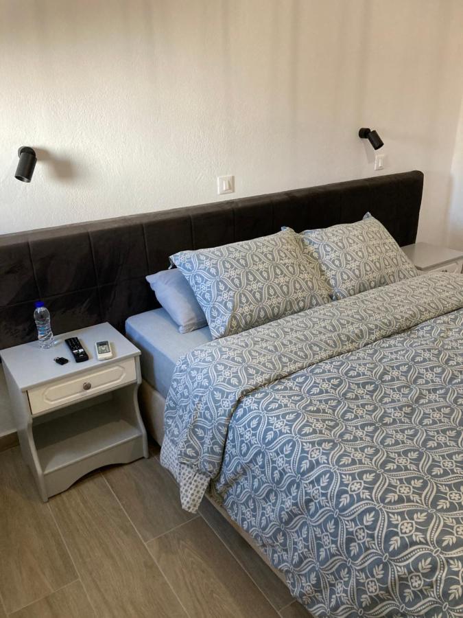 Sea Breeze 2 Apartments Masztihári Kültér fotó