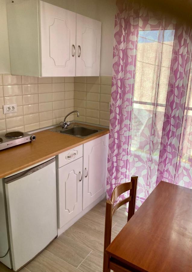 Sea Breeze 2 Apartments Masztihári Kültér fotó