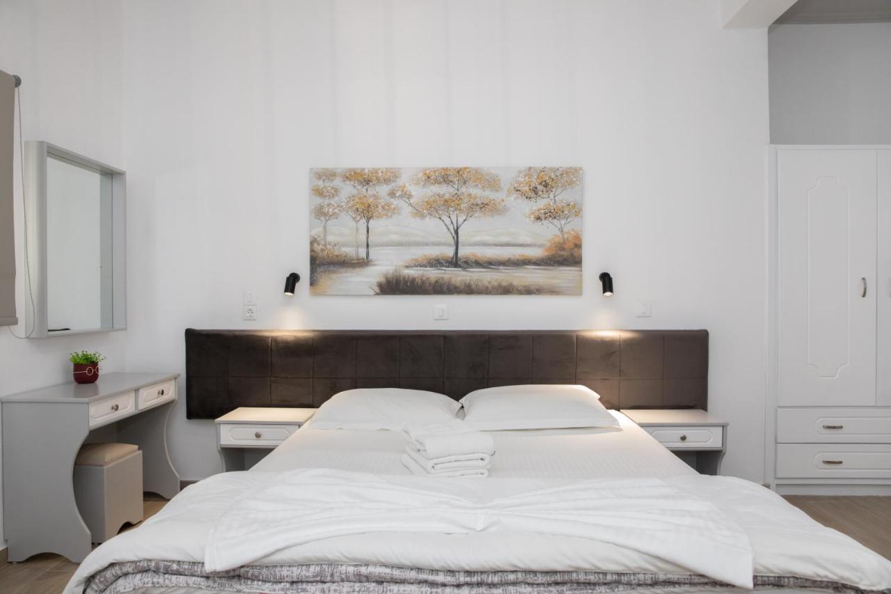 Sea Breeze 2 Apartments Masztihári Kültér fotó