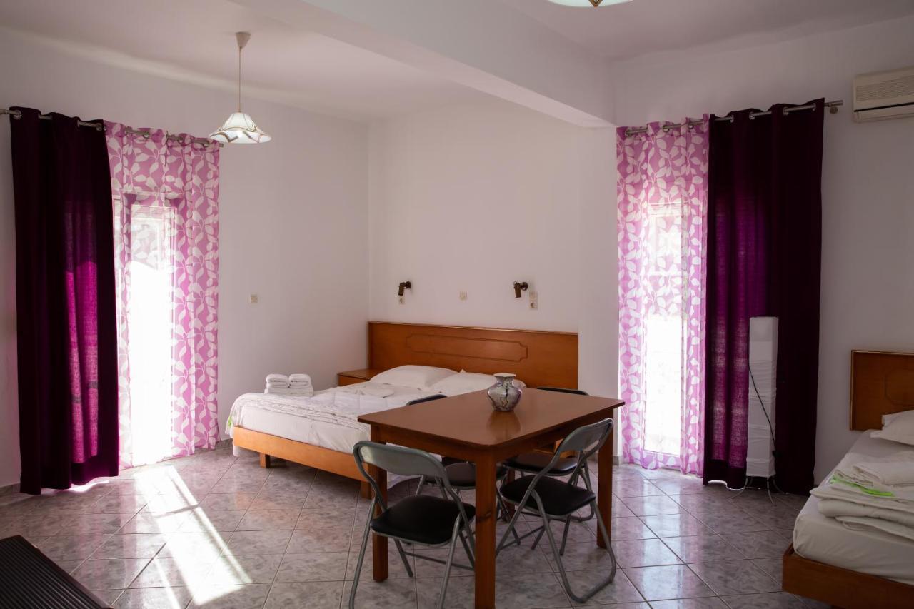 Sea Breeze 2 Apartments Masztihári Kültér fotó