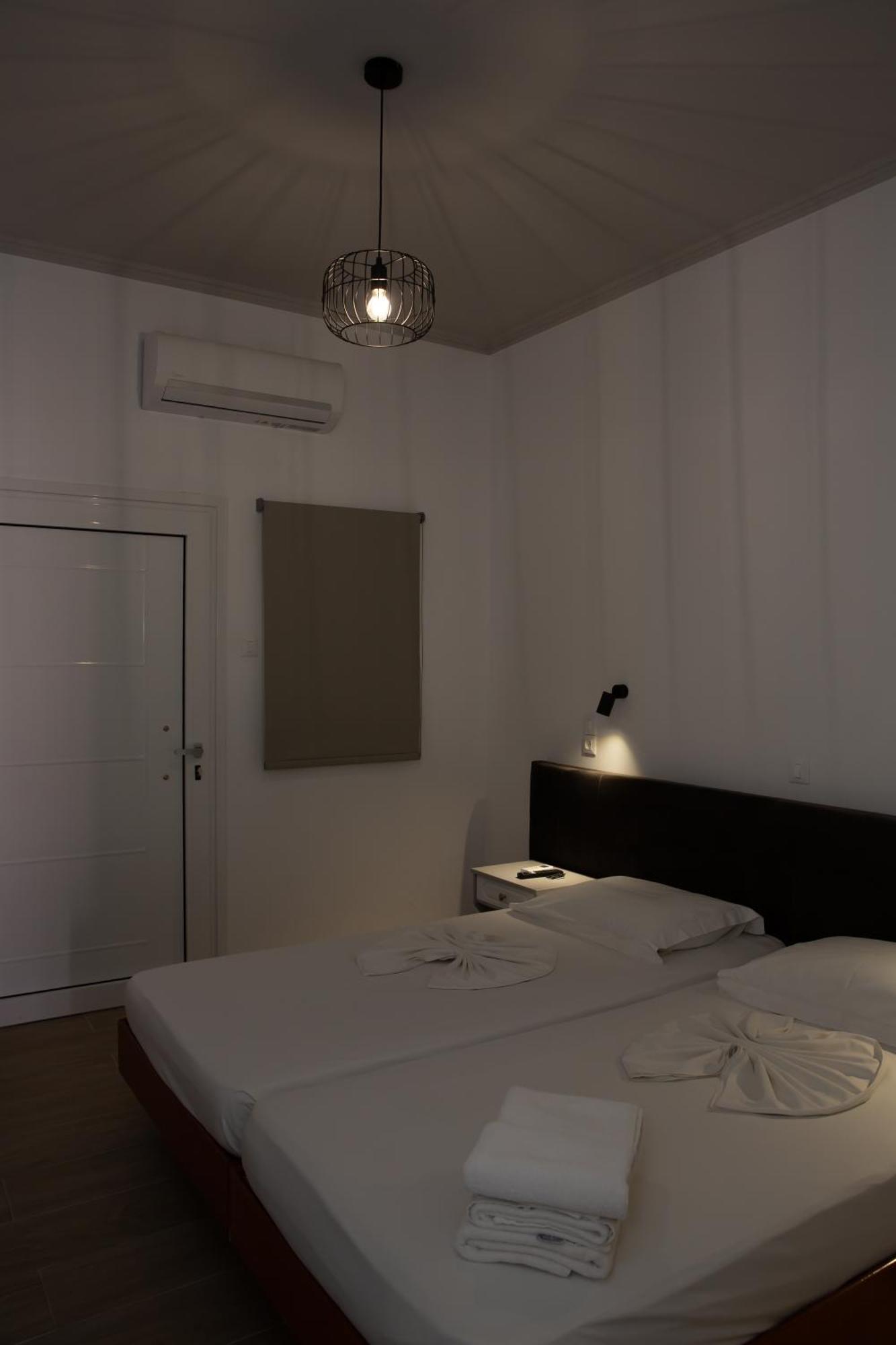Sea Breeze 2 Apartments Masztihári Kültér fotó